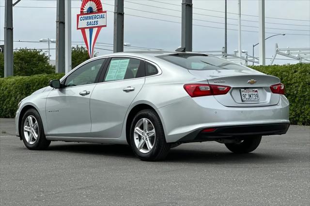 2022 Chevrolet Malibu FWD 1FL
