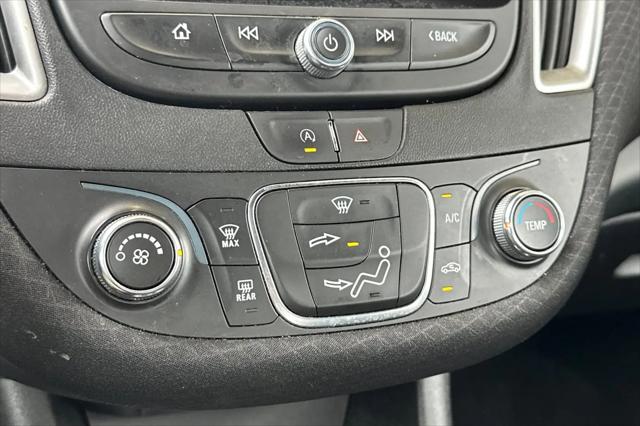 2022 Chevrolet Malibu FWD 1FL
