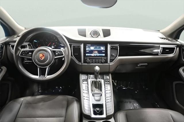 2018 Porsche Macan Macan