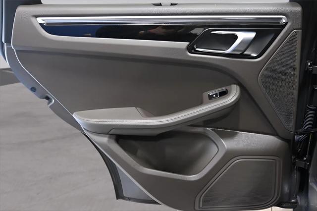 2018 Porsche Macan Macan