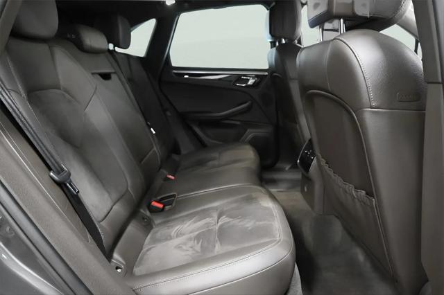 2018 Porsche Macan Macan