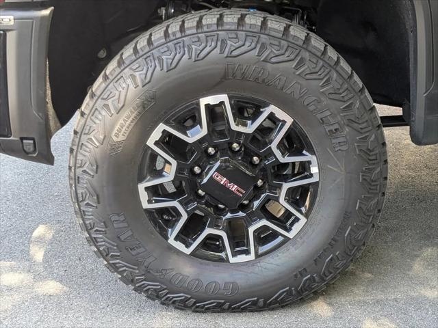 2026 GMC Sierra 2500HD Crew Cab, Standard Bed, AT4X, 4WD
