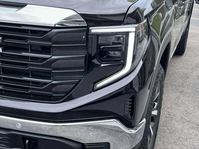 2026 GMC Sierra 1500 Crew Cab, Short Bed, Pro, 4WD