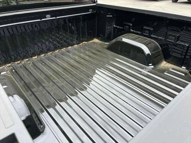 2026 GMC Sierra 1500 Crew Cab, Short Bed, Pro, 4WD