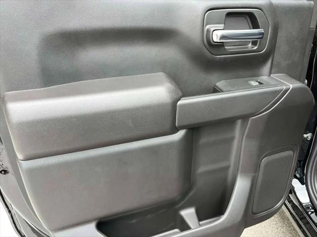 2026 GMC Sierra 1500 Crew Cab, Short Bed, Pro, 4WD