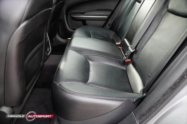 2017 Chrysler 300 Limited
