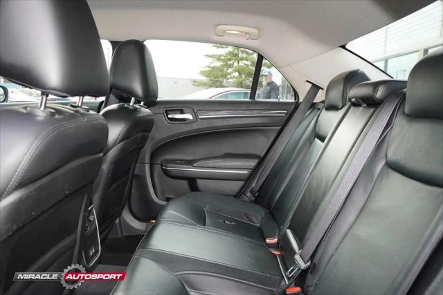 2017 Chrysler 300 Limited
