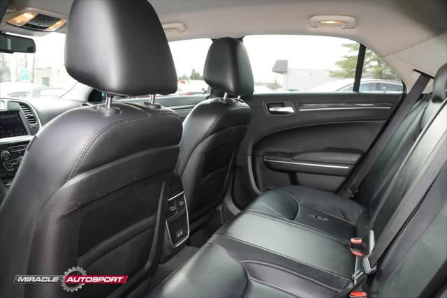 2017 Chrysler 300 Limited