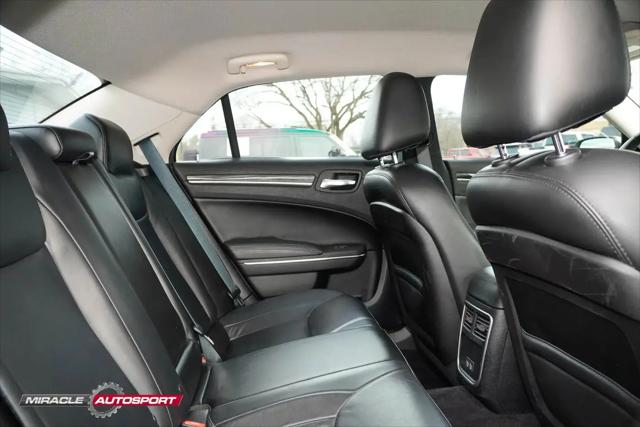 2017 Chrysler 300 Limited