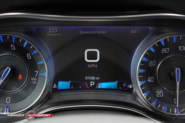 2017 Chrysler 300 Limited