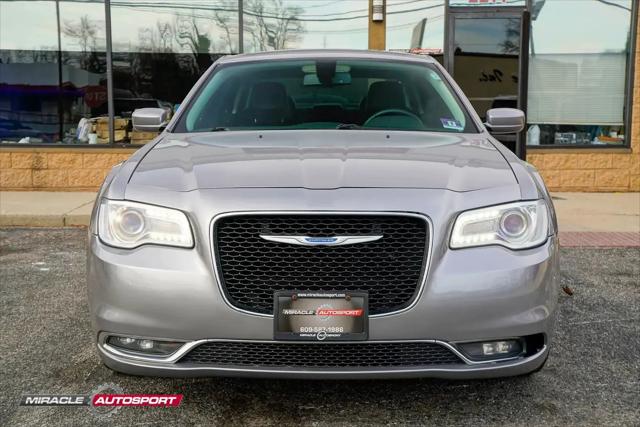 2017 Chrysler 300 Limited