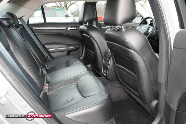 2017 Chrysler 300 Limited