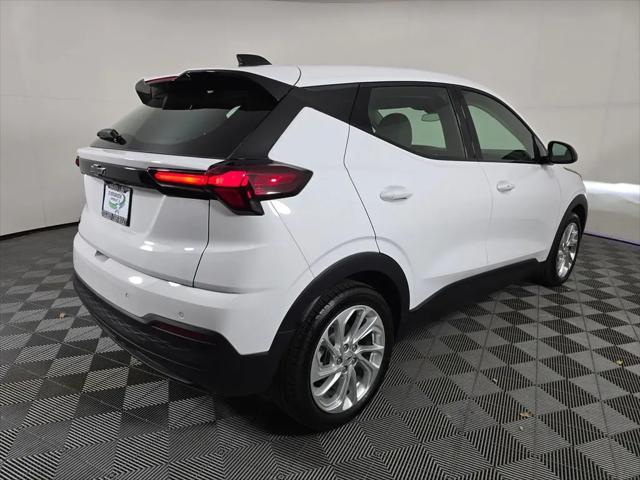2027 Chevrolet Bolt LT FWD