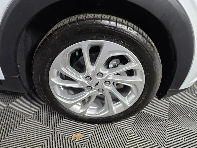 2027 Chevrolet Bolt LT FWD