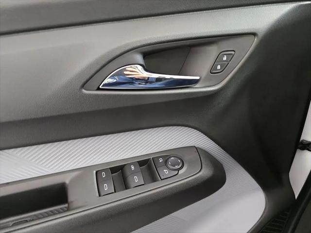 2027 Chevrolet Bolt LT FWD