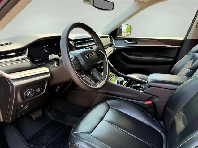 2023 Jeep Grand Cherokee L Limited 4x2