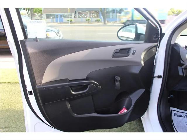 2016 Chevrolet Sonic LS Auto