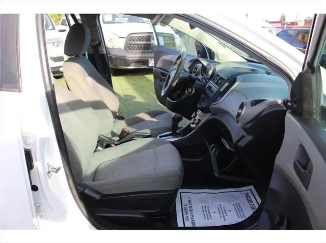 2016 Chevrolet Sonic LS Auto