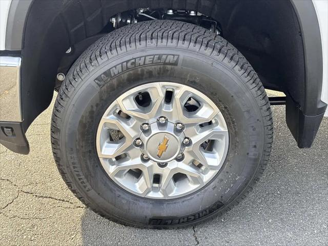 2026 Chevrolet Silverado 3500HD Crew Cab, Standard Bed, LT, 4WD
