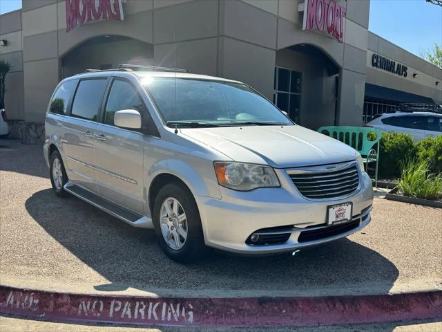 2012 Chrysler Town & Country Touring