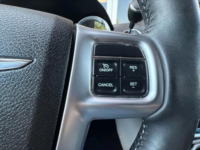 2012 Chrysler Town & Country Touring