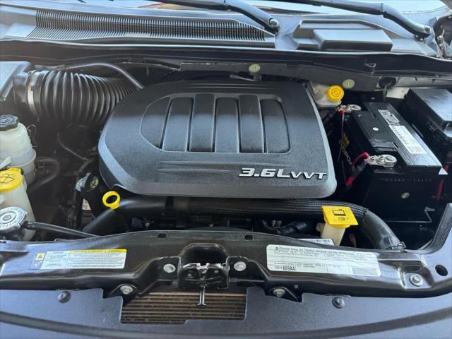 2012 Chrysler Town & Country Touring