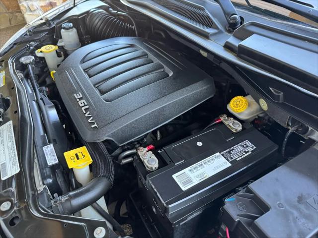 2012 Chrysler Town & Country Touring