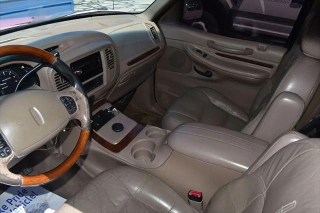 1998 Lincoln Navigator Standard