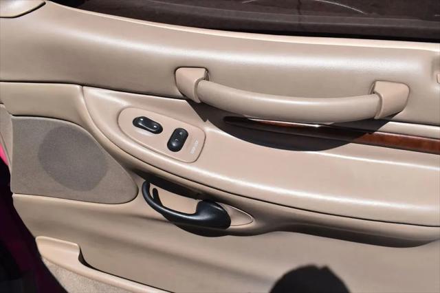 1998 Lincoln Navigator Standard