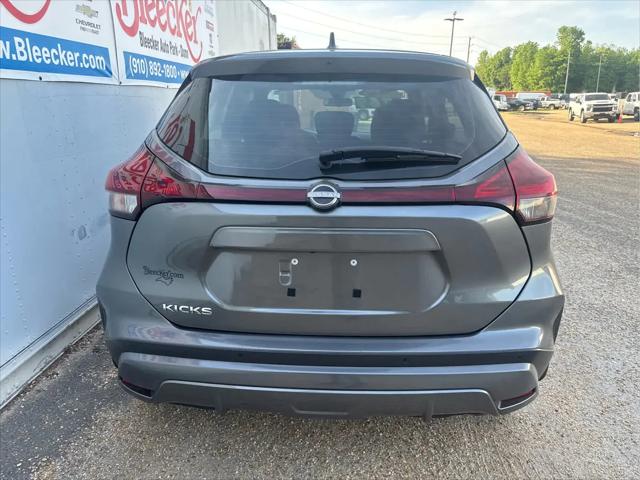 2024 Nissan Kicks S Xtronic CVT