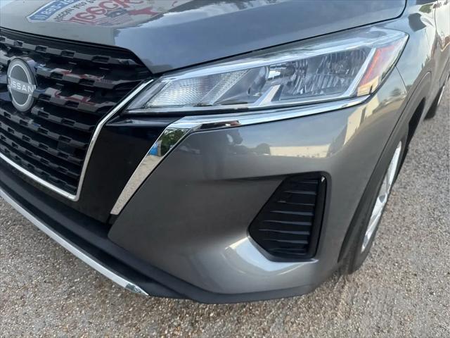 2024 Nissan Kicks S Xtronic CVT