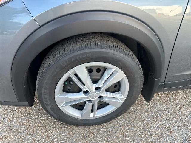 2024 Nissan Kicks S Xtronic CVT