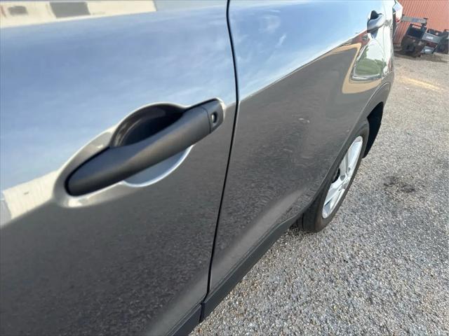 2024 Nissan Kicks S Xtronic CVT