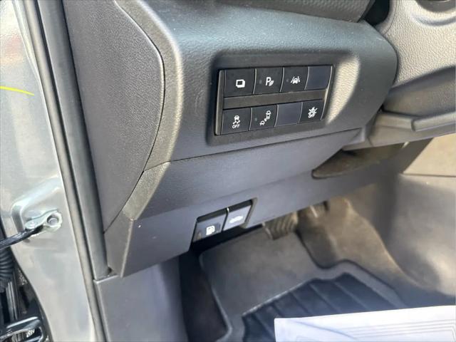 2024 Nissan Kicks S Xtronic CVT