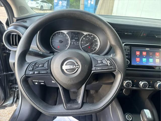 2024 Nissan Kicks S Xtronic CVT