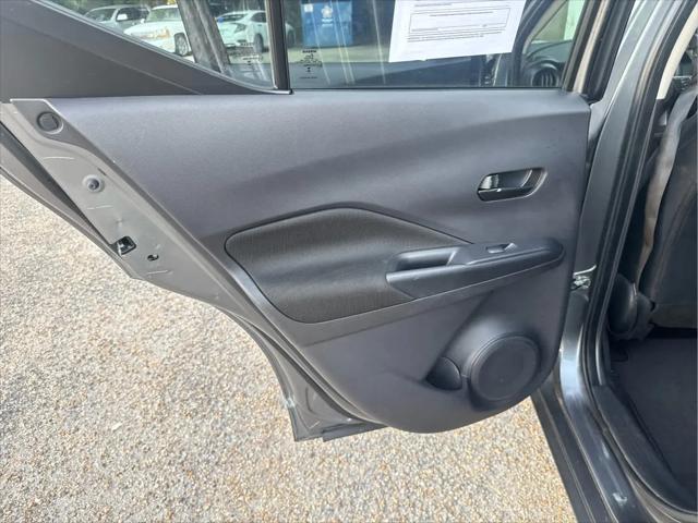 2024 Nissan Kicks S Xtronic CVT