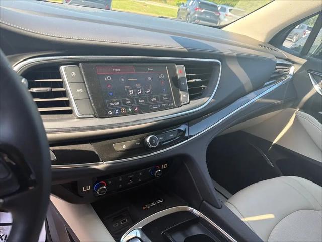 2023 Buick Enclave Essence AWD