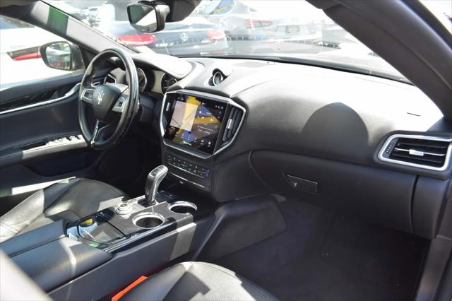 2021 Maserati Ghibli Standard