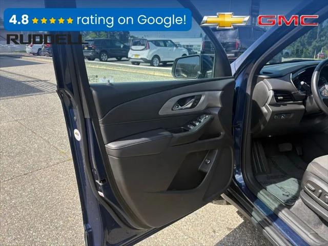 2022 Chevrolet Traverse AWD LT Cloth