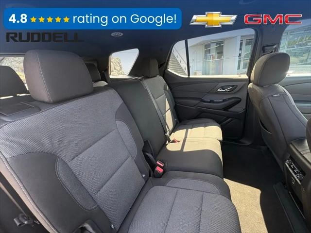 2022 Chevrolet Traverse AWD LT Cloth
