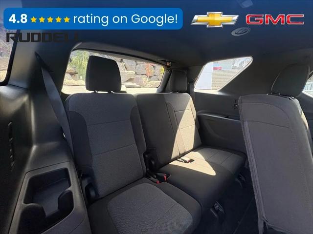 2022 Chevrolet Traverse AWD LT Cloth