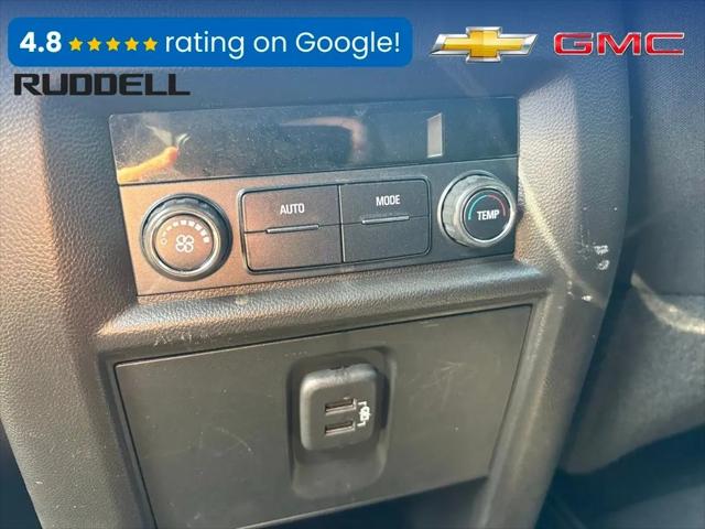 2022 Chevrolet Traverse AWD LT Cloth