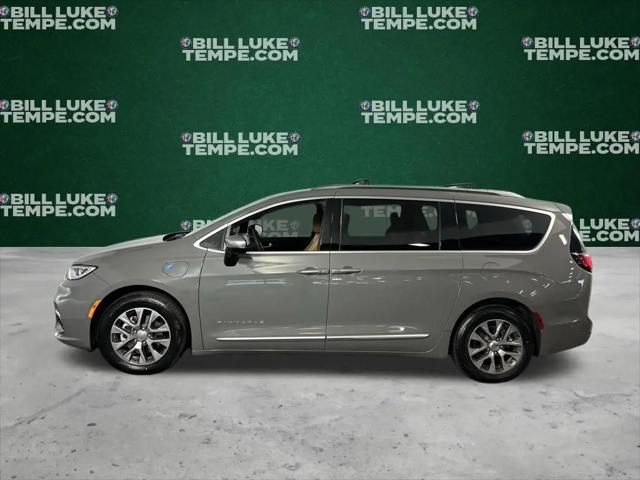 2023 Chrysler Pacifica Hybrid Pinnacle