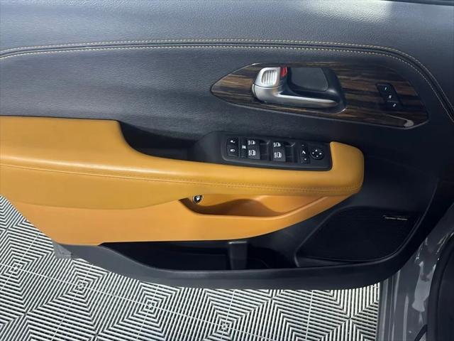 2023 Chrysler Pacifica Hybrid Pinnacle