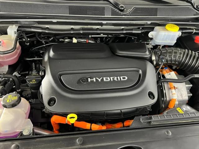 2023 Chrysler Pacifica Hybrid Pinnacle