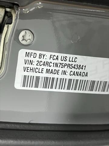 2023 Chrysler Pacifica Hybrid Pinnacle
