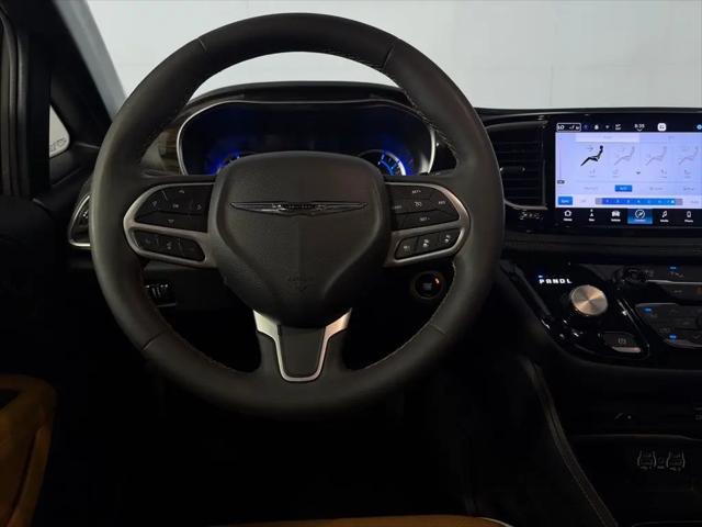 2023 Chrysler Pacifica Hybrid Pinnacle