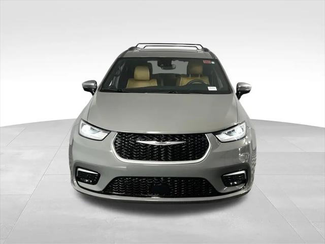 2023 Chrysler Pacifica Hybrid Pinnacle