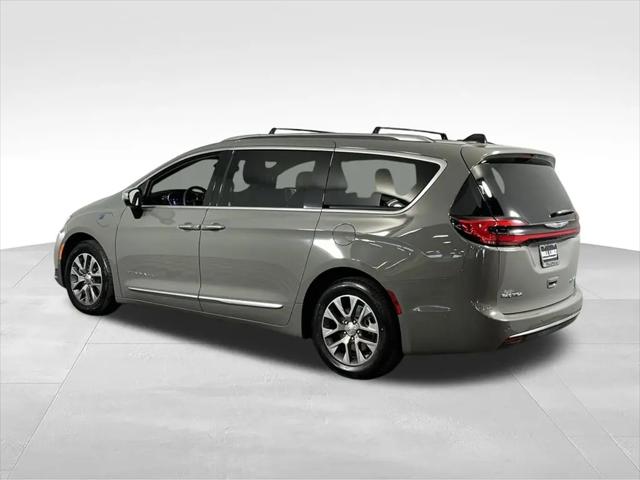 2023 Chrysler Pacifica Hybrid Pinnacle