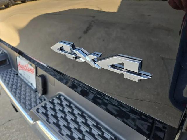 2026 Ram 1500 Tradesman Crew Cab 4x4 57 Box